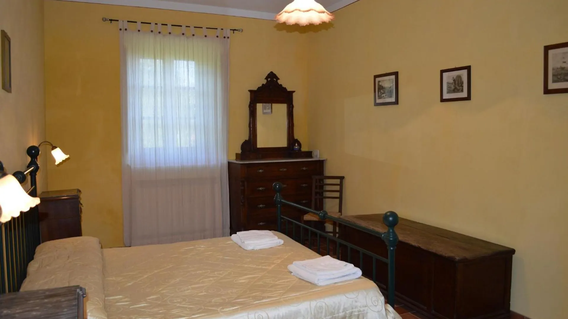 Large Apartment With Shared Swimming Pool In Crete Senesi Asciano