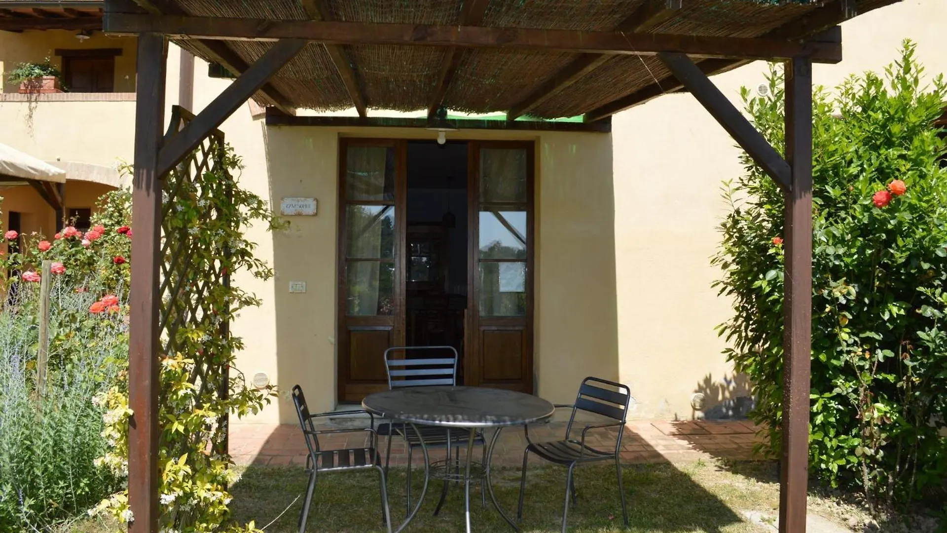 Large Apartment With Shared Swimming Pool In Crete Senesi Asciano 0*,  Italy